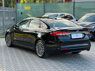 Ford Fusion foto 4