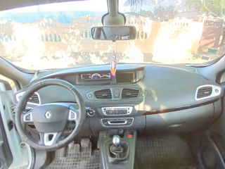 Renault Grand Scenic foto 8