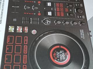 DJ controller Numark mixtrack platinum fx