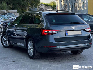 Skoda Superb foto 5