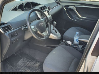 Toyota Verso foto 5