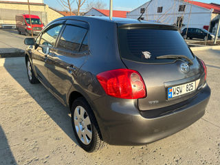 Toyota Auris foto 2