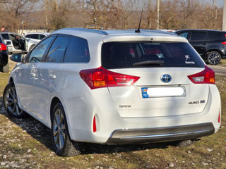 Toyota Auris foto 2