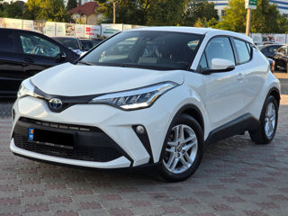 Toyota C-HR foto 1