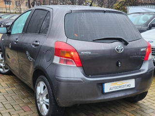 Toyota Yaris foto 3