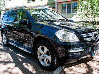 Mercedes GL-Class foto 1