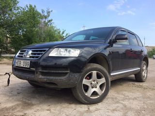 Volkswagen Touareg foto 1