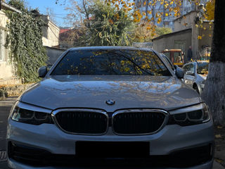 BMW 5 Series foto 3