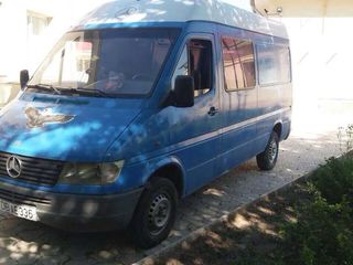 Mercedes sprinter 208d foto 3