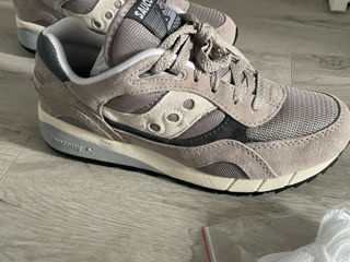 Încălțăminte unisex Saucony Shadow 6000 la preț redus foto 2