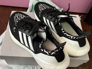 Adidas Ultraboost 22 - 42