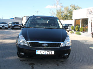 KIA Carnival foto 2