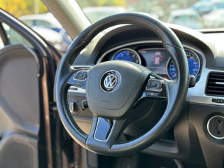 Volkswagen Touareg foto 13