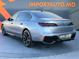 BMW i7 foto 7