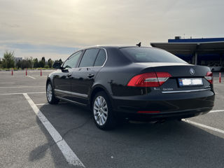 Skoda Superb foto 3