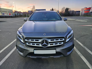 Mercedes GLA foto 2