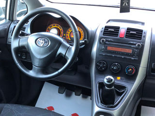 Toyota Auris foto 12