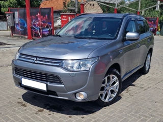 Mitsubishi Outlander foto 1