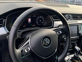 Volkswagen Passat foto 6