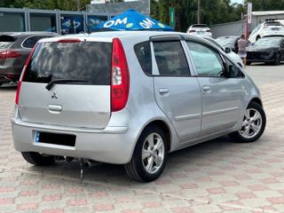 Mitsubishi Colt foto 3