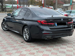 BMW 5 Series foto 3