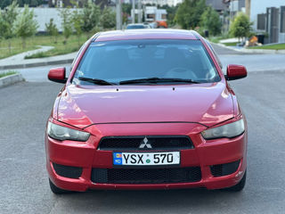 Mitsubishi Lancer foto 3