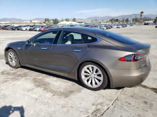 Tesla Model S foto 4