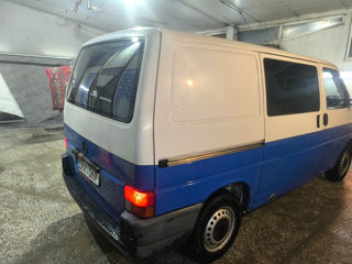 Volkswagen Transporter foto 3