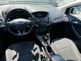 Ford Focus foto 8