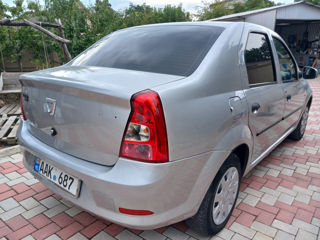 Dacia Logan foto 2