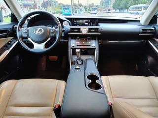 Lexus IS Series foto 9