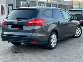 Ford Focus foto 4