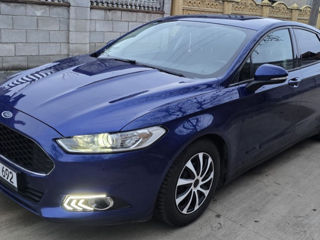 Ford Mondeo foto 8