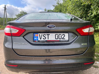 Ford Mondeo foto 6