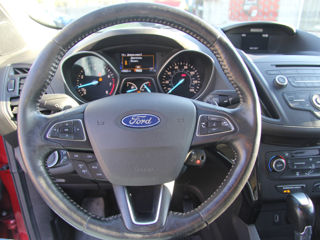 Ford Escape foto 16