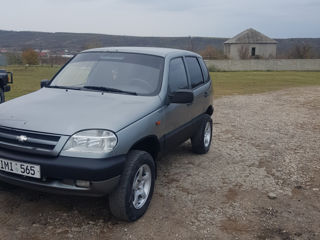 Chevrolet Niva foto 4