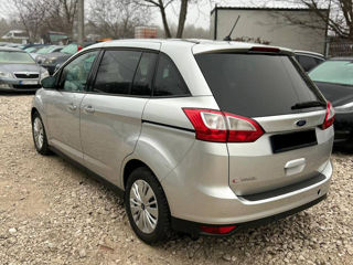 Ford Grand C-MAX foto 6