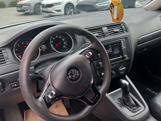 Volkswagen Jetta foto 9