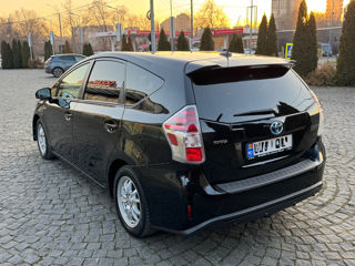 Toyota Prius + foto 6