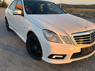 Mercedes E-Class foto 4