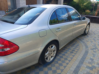 Mercedes E-Class foto 3