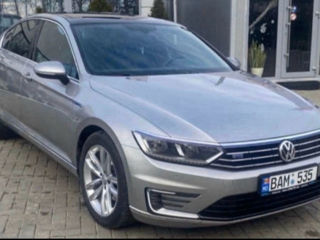 Volkswagen Passat foto 1