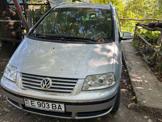 Volkswagen Sharan foto 1