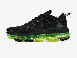 Nike Air VaporMax Plus Black Volt