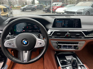 BMW 7 Series foto 10