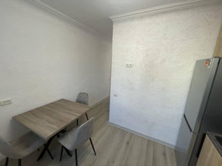 Apartament cu 1 cameră, 38 m², Sculeni, Chișinău foto 3