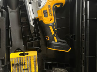 DeWalt лобзик новый