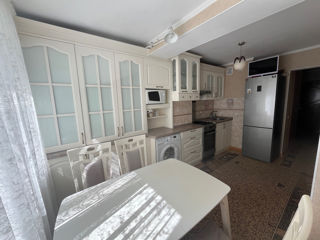 Apartament cu 1 cameră, 40 m², Centru, Chișinău foto 1