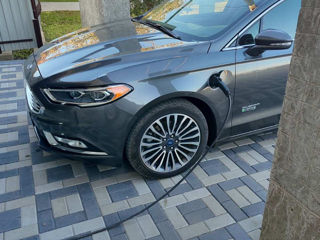 Ford Fusion foto 9