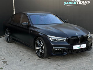 BMW 7 Series foto 3